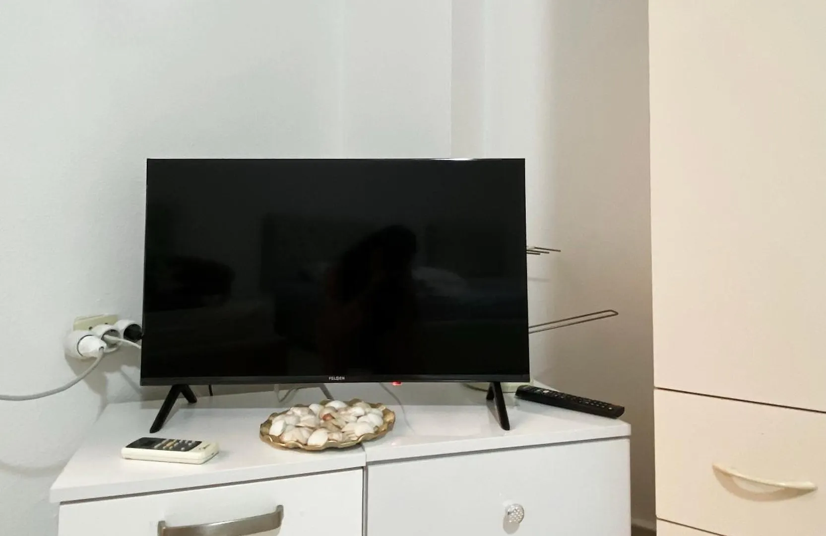 Quiet One Bedroom Apartament- Dajti View 地拉那